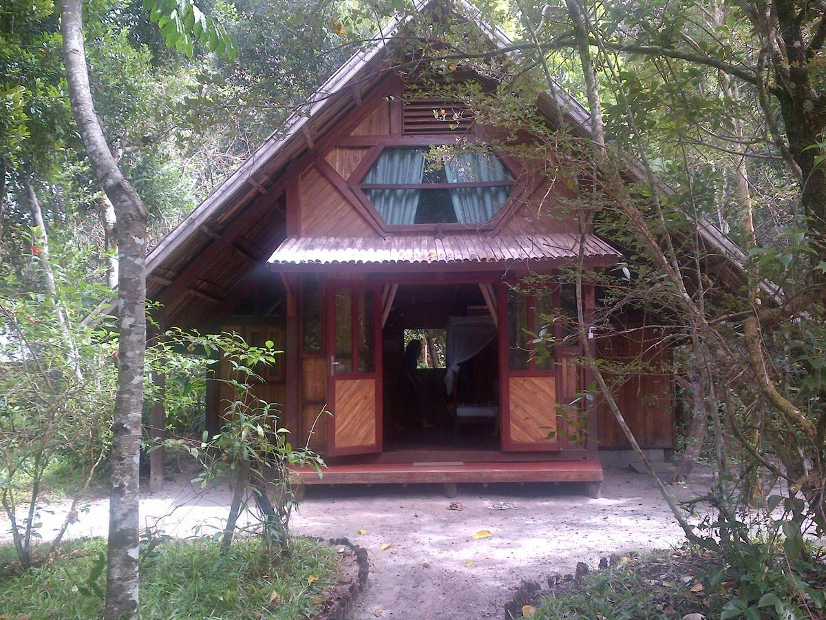 Les Acacias Bungalows Manambolo Luaran gambar