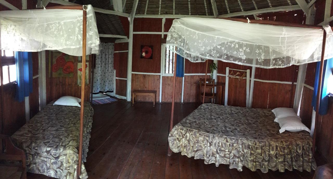 Les Acacias Bungalows Manambolo Luaran gambar