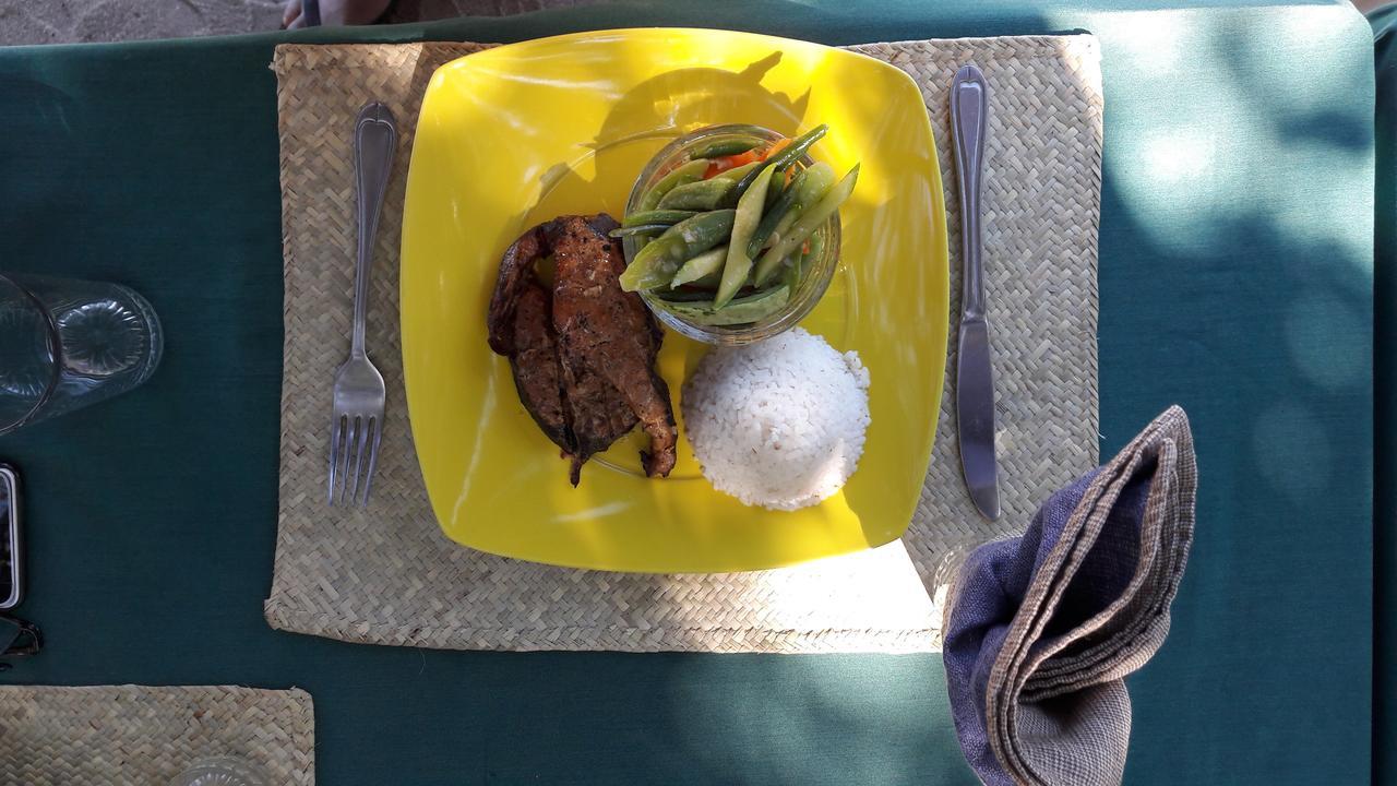 Les Acacias Bungalows Manambolo Luaran gambar