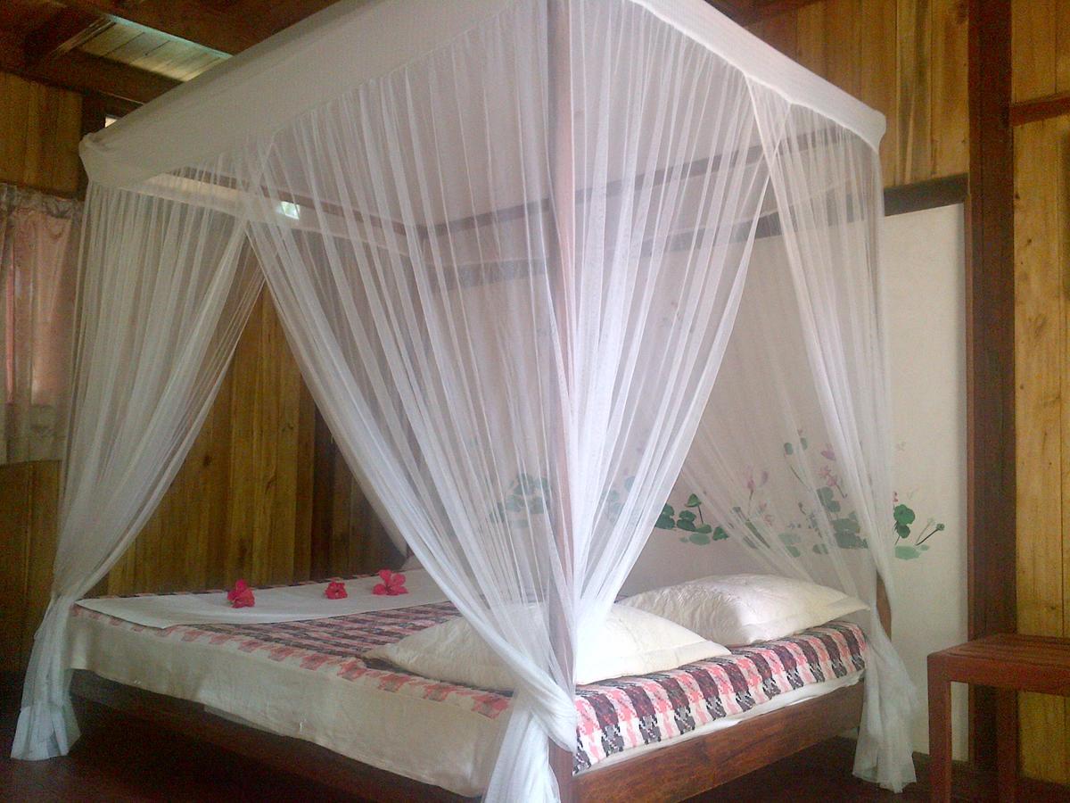 Les Acacias Bungalows Manambolo Luaran gambar