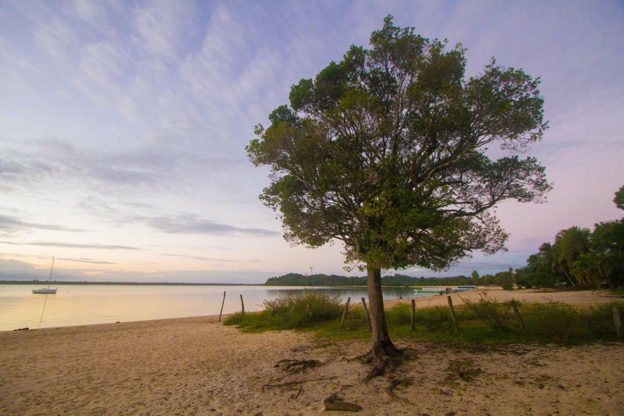Les Acacias Bungalows Manambolo Luaran gambar