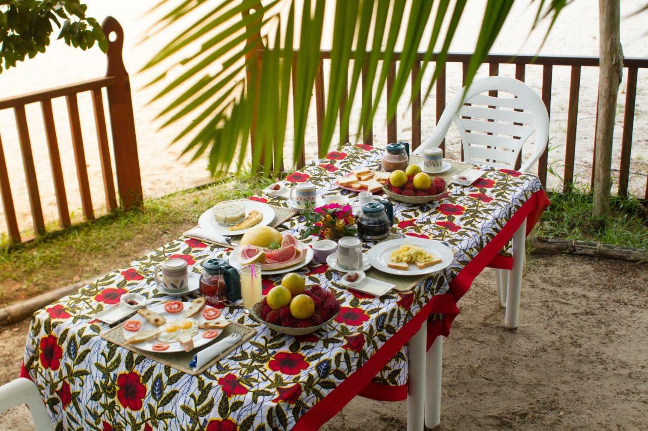 Les Acacias Bungalows Manambolo Luaran gambar