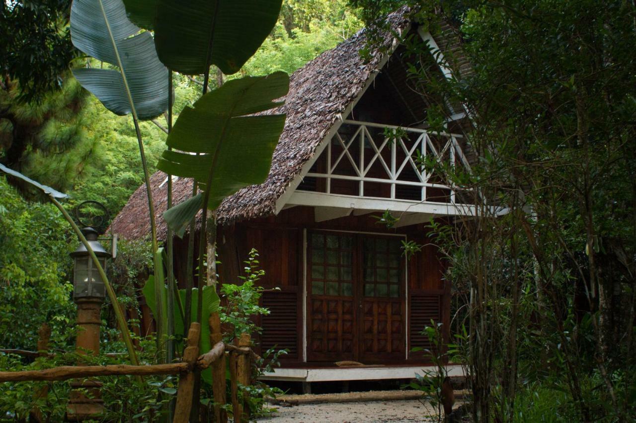 Les Acacias Bungalows Manambolo Luaran gambar